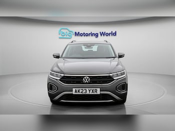 Used Volkswagen T-Roc 2023 for sale - 79165363: Photo