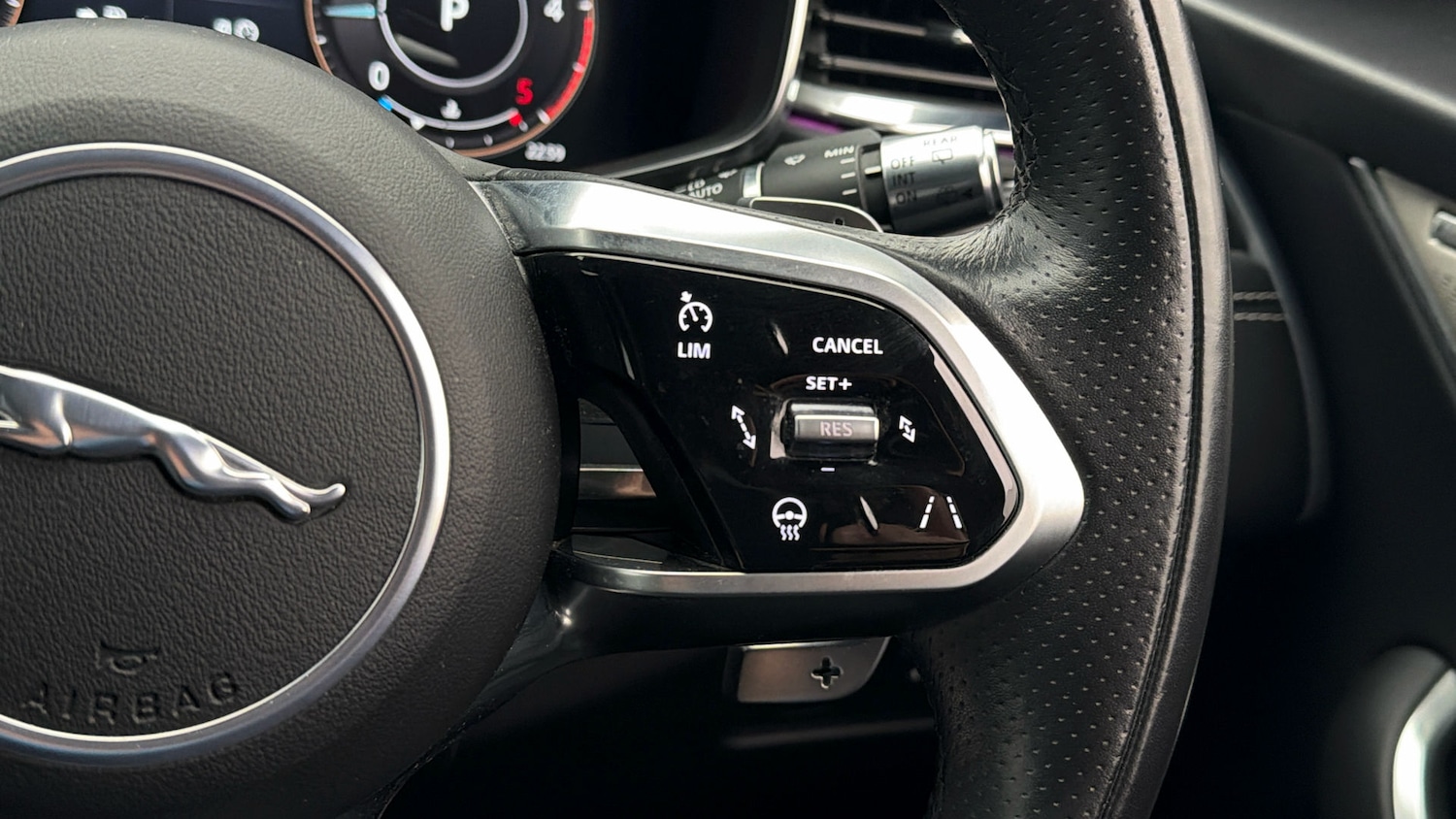 Used Jaguar F-Pace 2021 for sale - 78163074: Photo 23