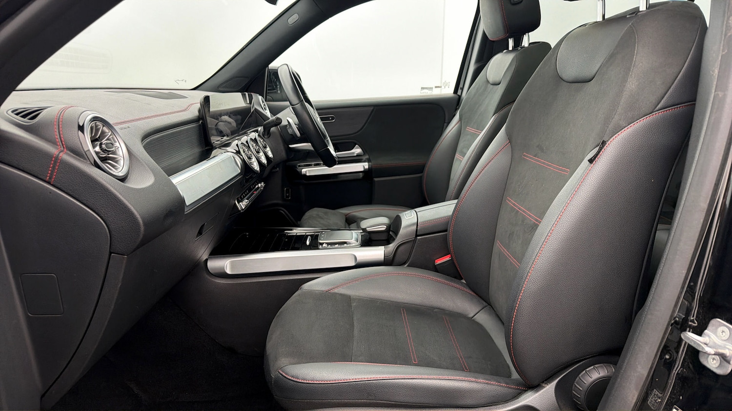 Used Mercedes-Benz EQB 2024 for sale - 78040125: Photo 13