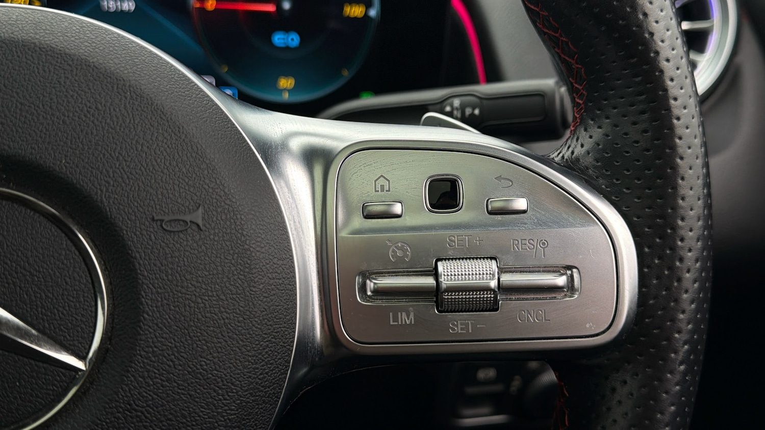 Used Mercedes-Benz EQB 2024 for sale - 78040125: Photo 24