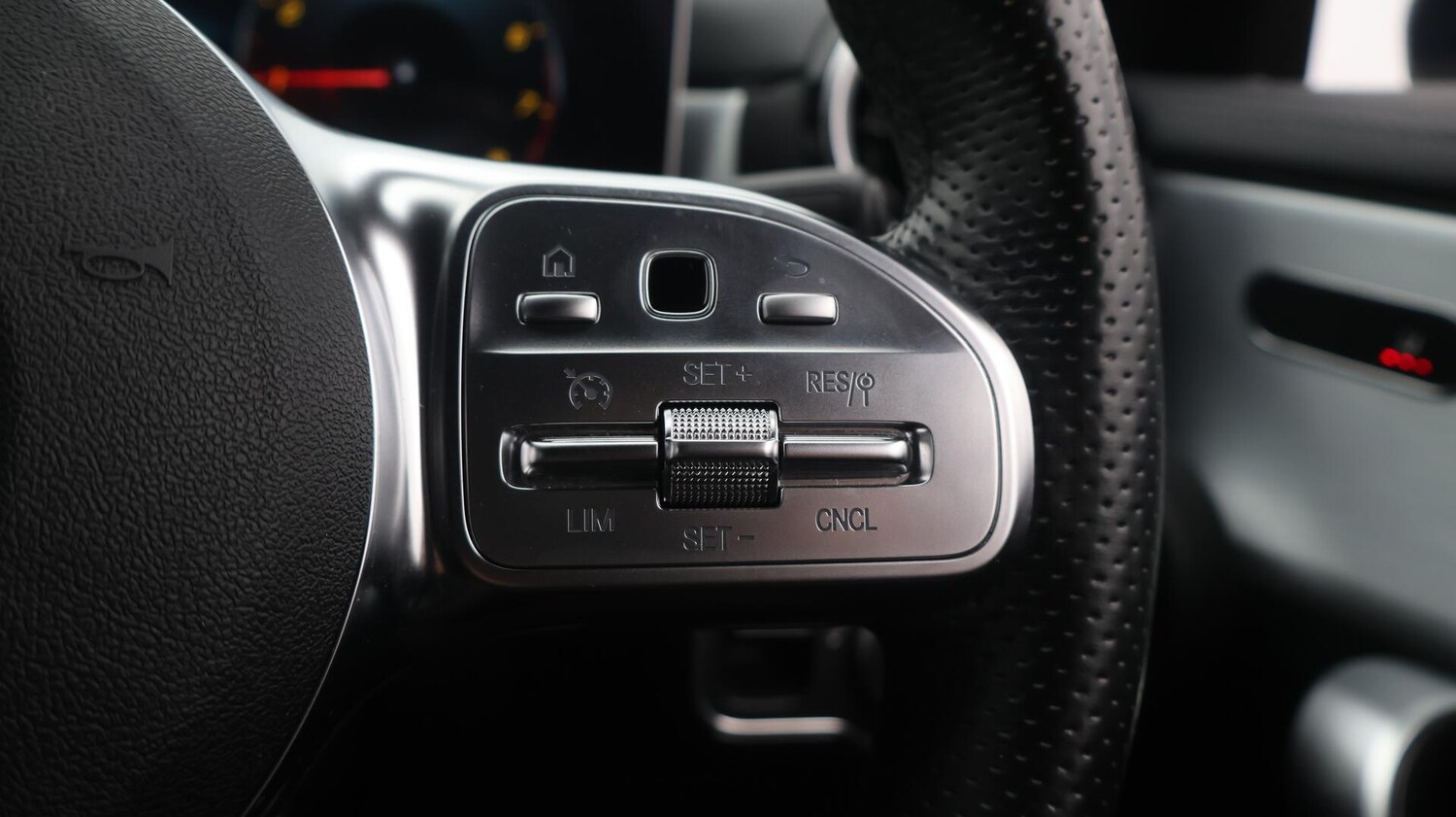 Used Mercedes-Benz CLA 2020 for sale - 76759547: Photo 24