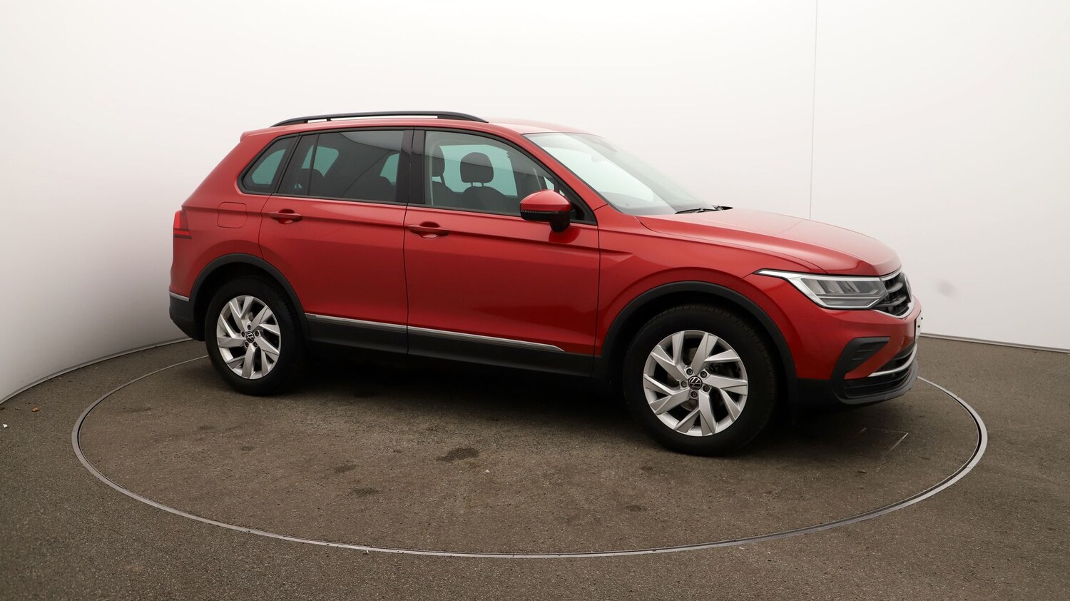 Used Volkswagen Tiguan for sale - 76809894: Photo 39
