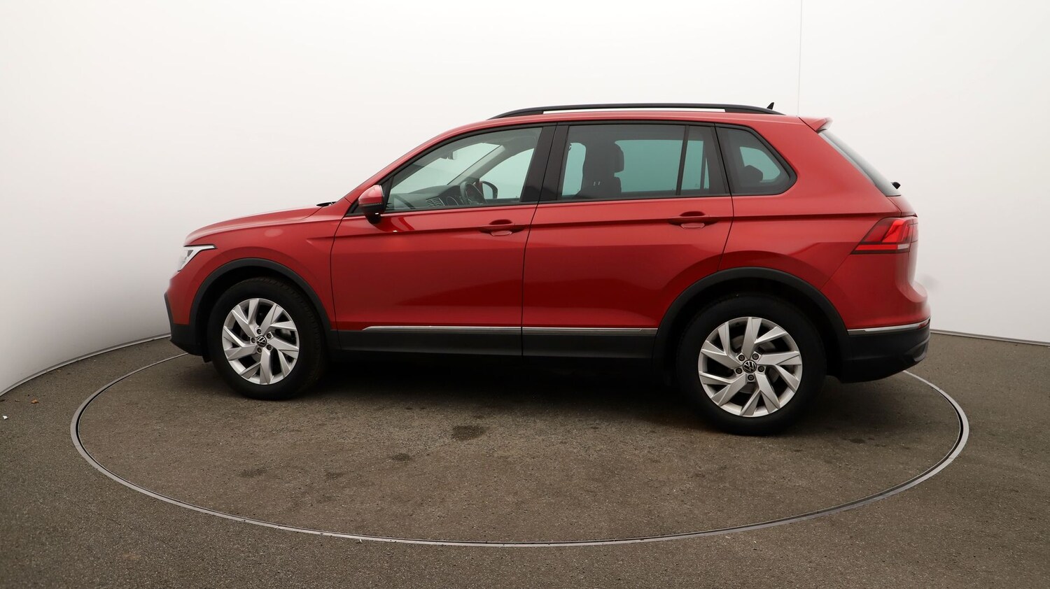 Used Volkswagen Tiguan for sale - 76809894: Photo 51