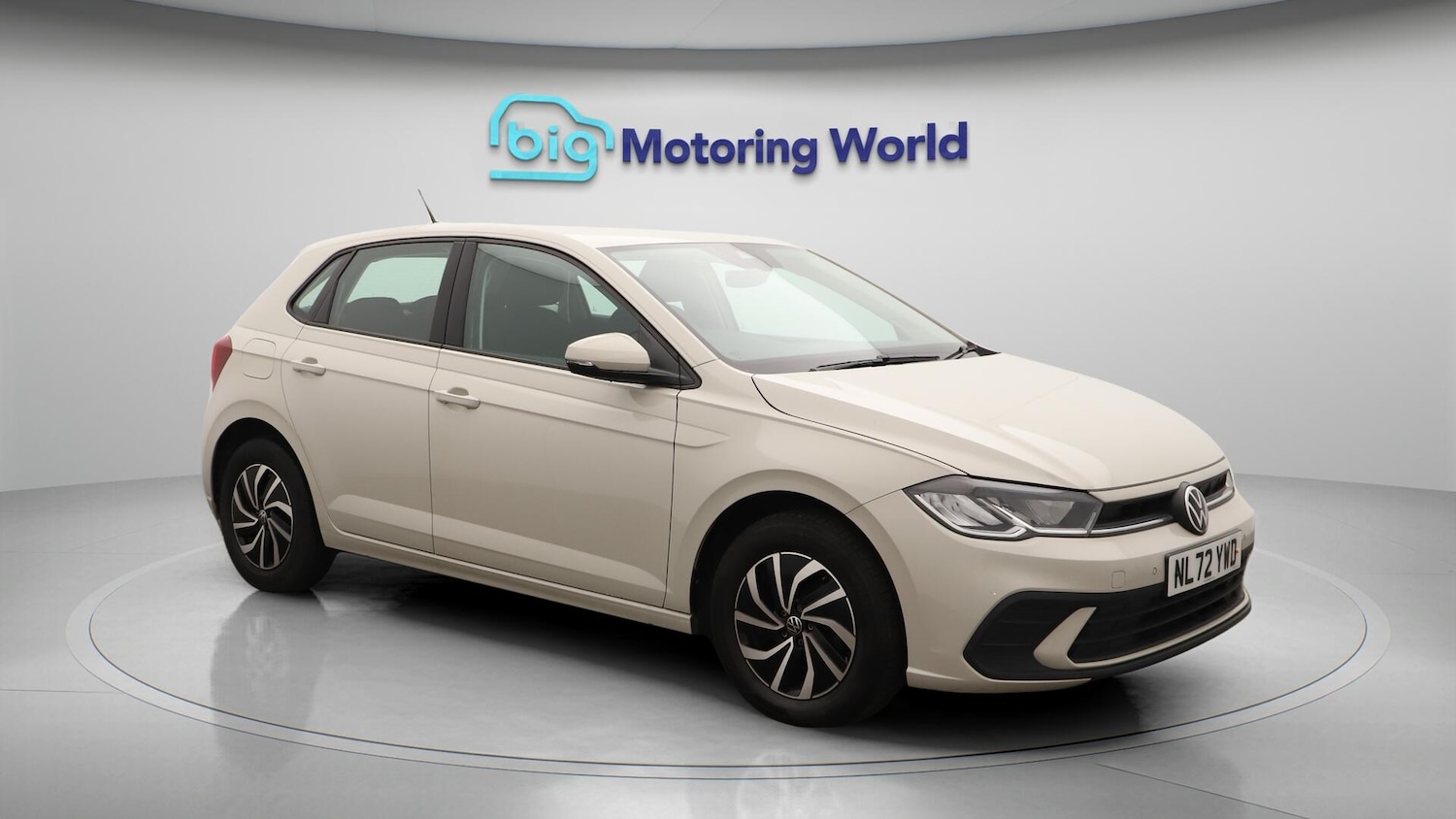 Used Volkswagen Polo 2022 for sale - 76084673: Photo 2