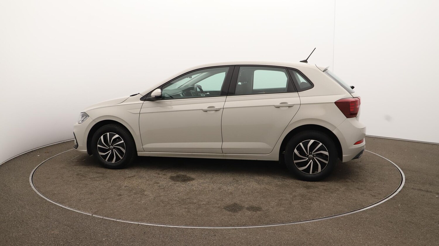 Used Volkswagen Polo 2022 for sale - 76084673: Photo 60