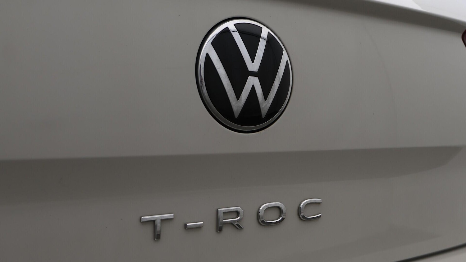 Used Volkswagen T-Roc 2023 for sale - 76608209: Photo 21