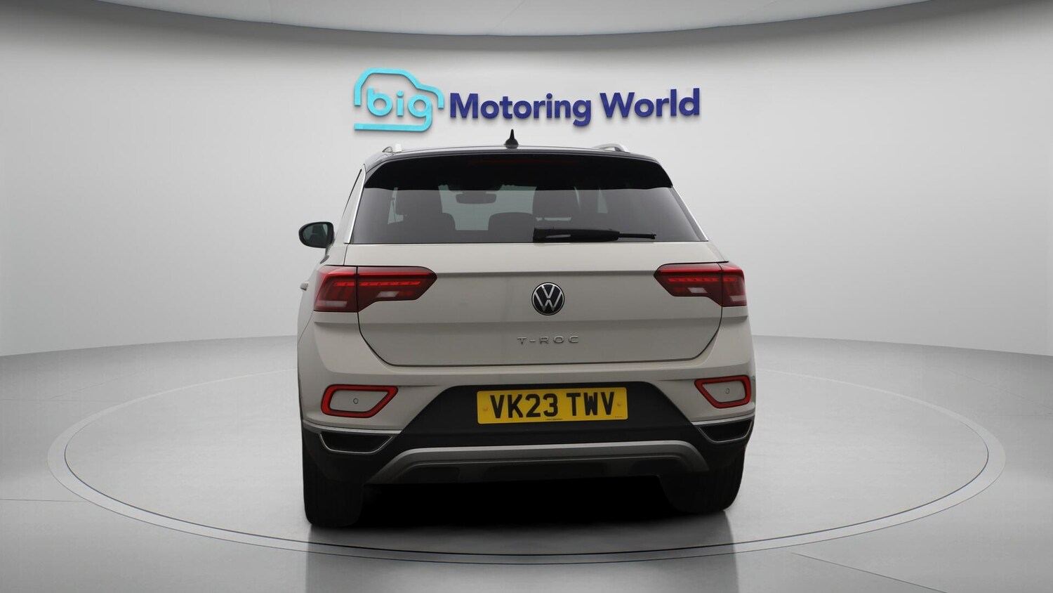 Used Volkswagen T-Roc 2023 for sale - 76608209: Photo 7