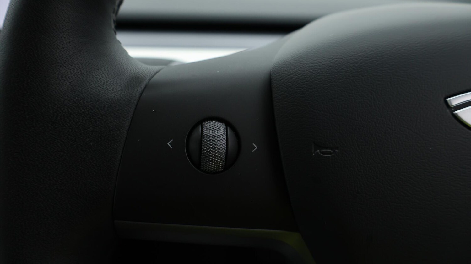 Used Tesla Model 3 2021 for sale - 76456612: Photo 23