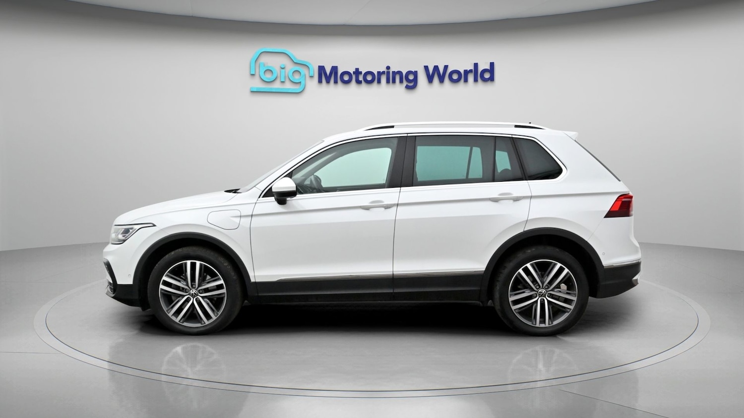 Used Volkswagen Tiguan for sale - 78108948: Photo 4
