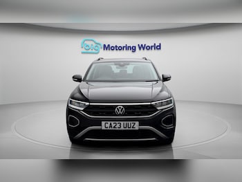 Used Volkswagen T-Roc 2023 for sale - 79229030: Photo