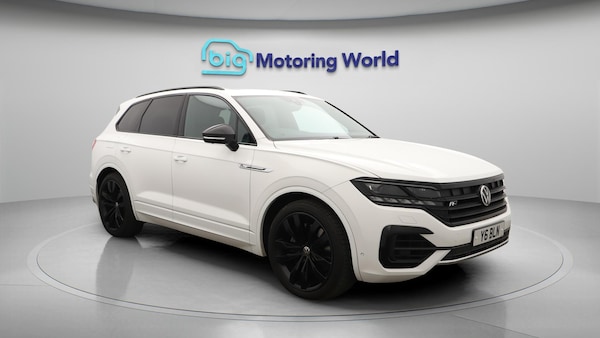 Used Volkswagen Touareg 2020 for sale - 76136386: Photo 2
