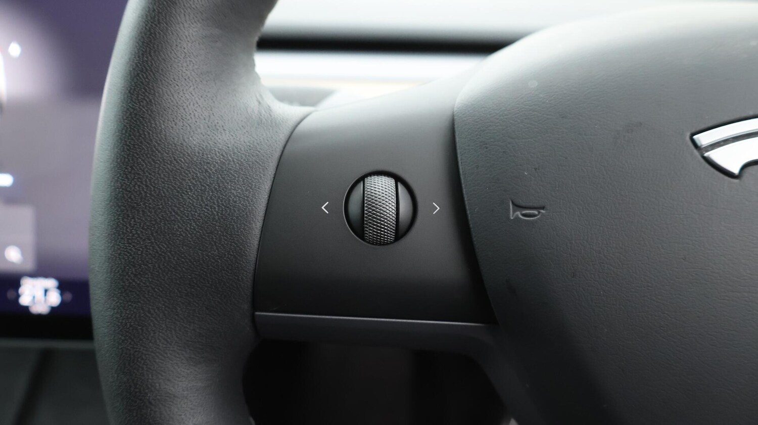 Used Tesla Model Y 2022 for sale - 75965398: Photo 26