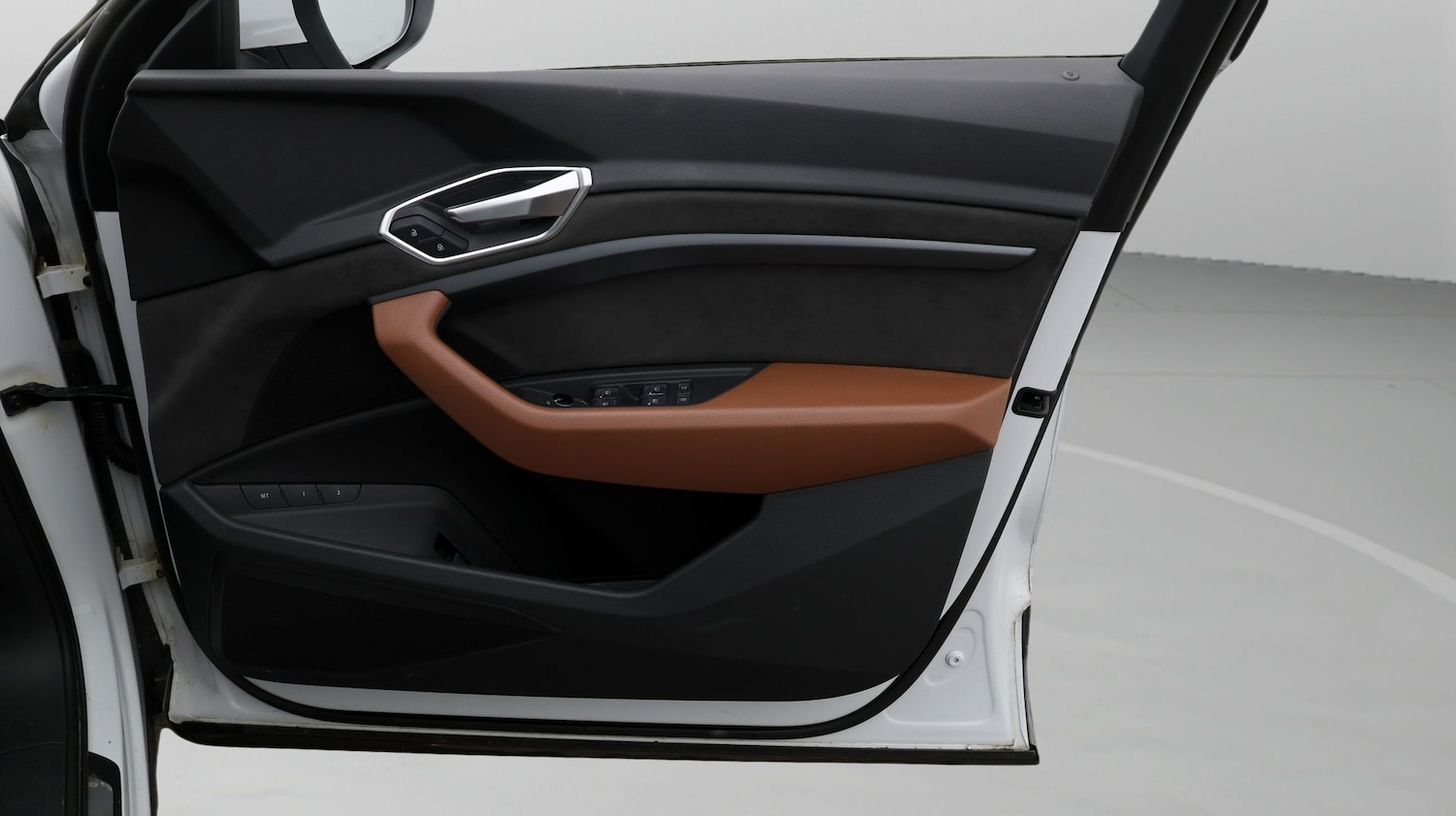 Used Audi e-tron 2021 for sale - 77749680: Photo 15