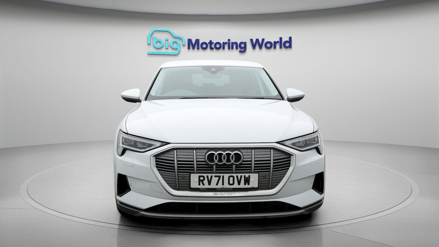 Used Audi e-tron 2021 for sale - 77749680: Photo 2