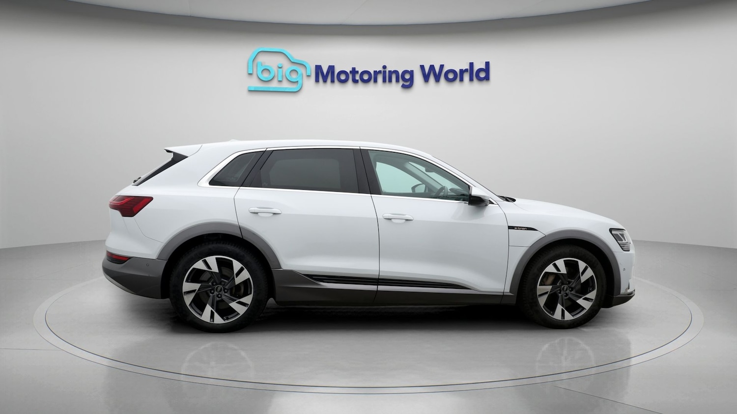 Used Audi e-tron 2021 for sale - 77749680: Photo 8