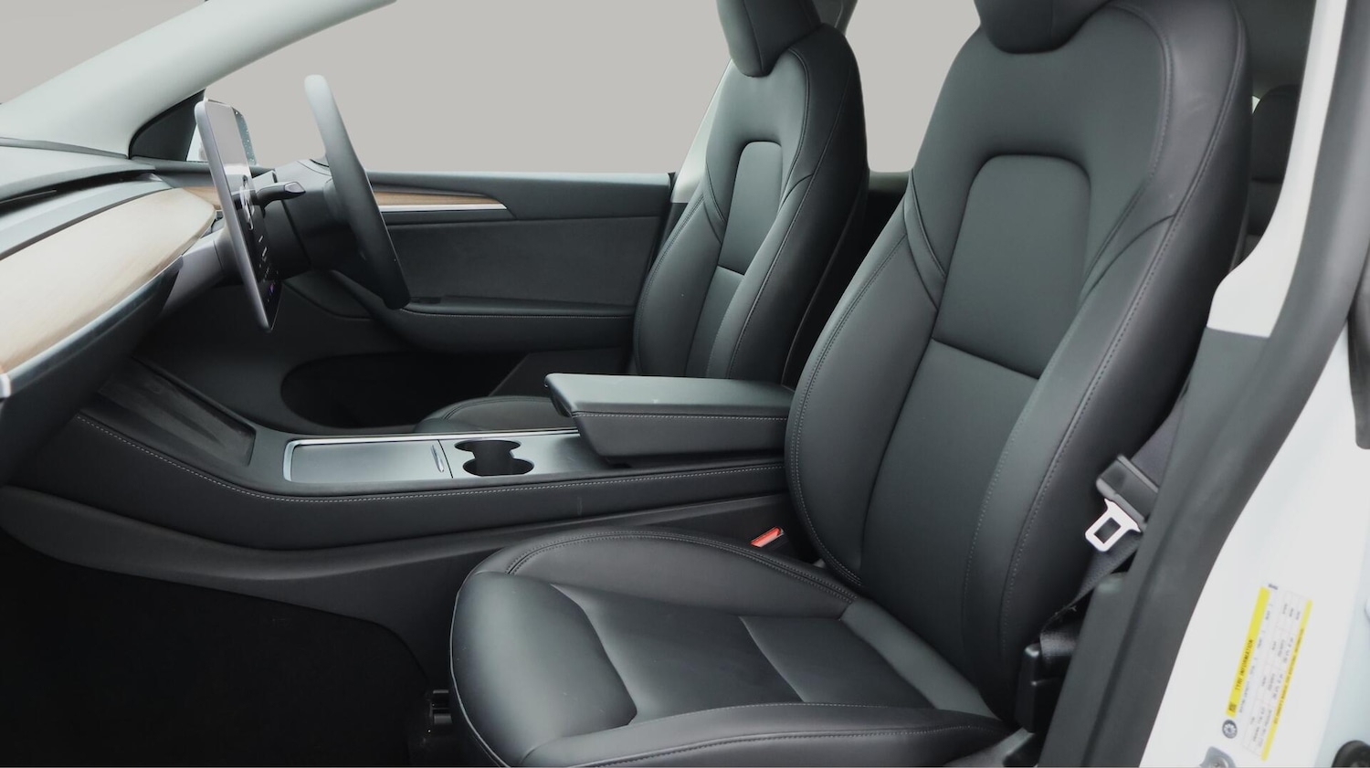 Used Tesla Model Y 2025 for sale - 76136387: Photo 21