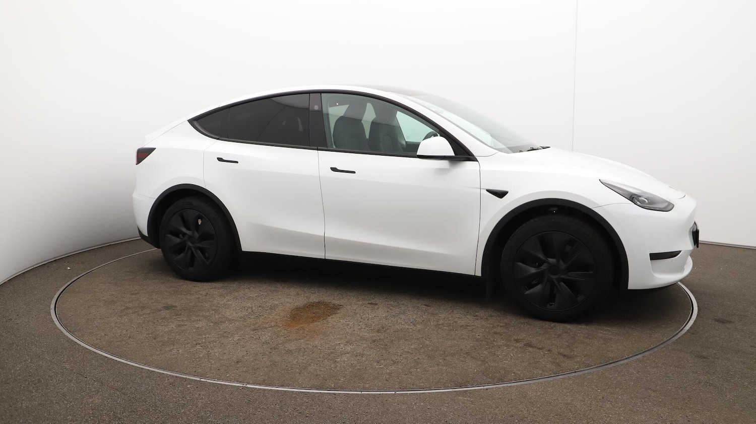 Used Tesla Model Y 2025 for sale - 76136387: Photo 32