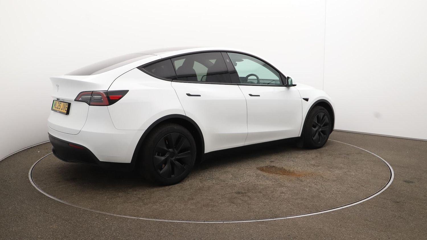 Used Tesla Model Y 2025 for sale - 76136387: Photo 47