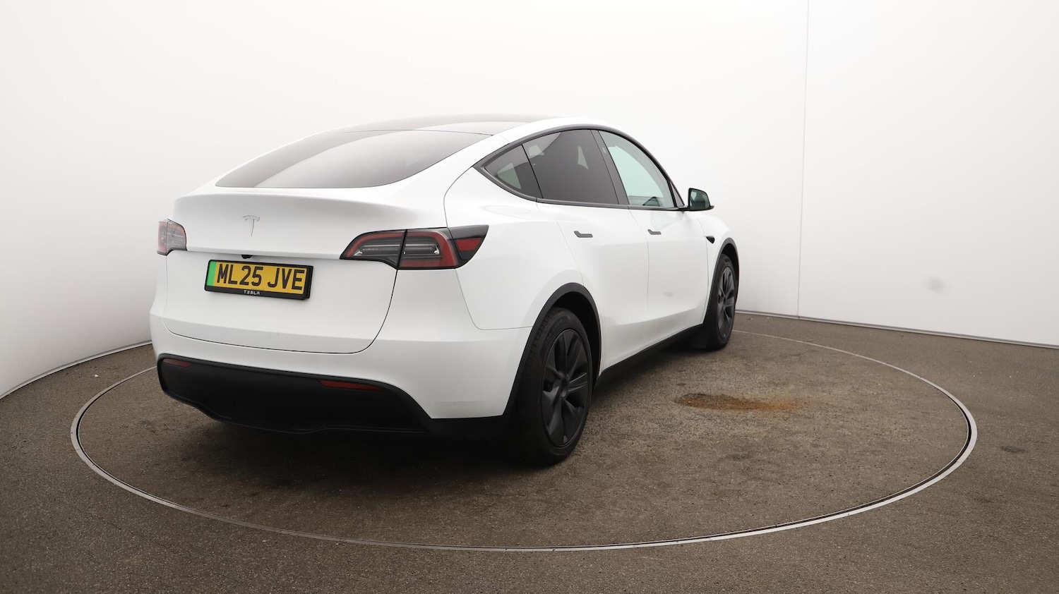 Used Tesla Model Y 2025 for sale - 76136387: Photo 51