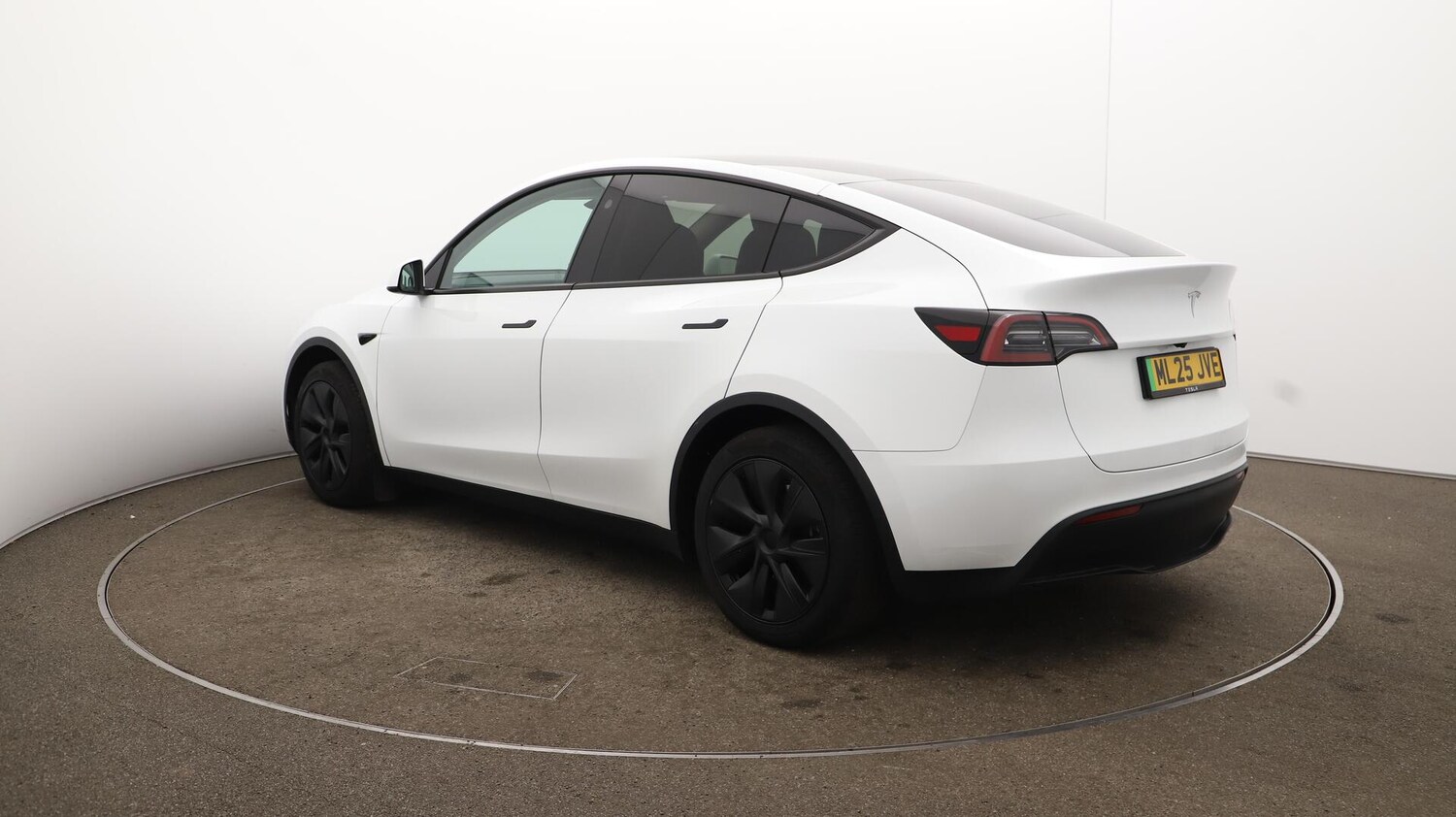 Used Tesla Model Y 2025 for sale - 76136387: Photo 64