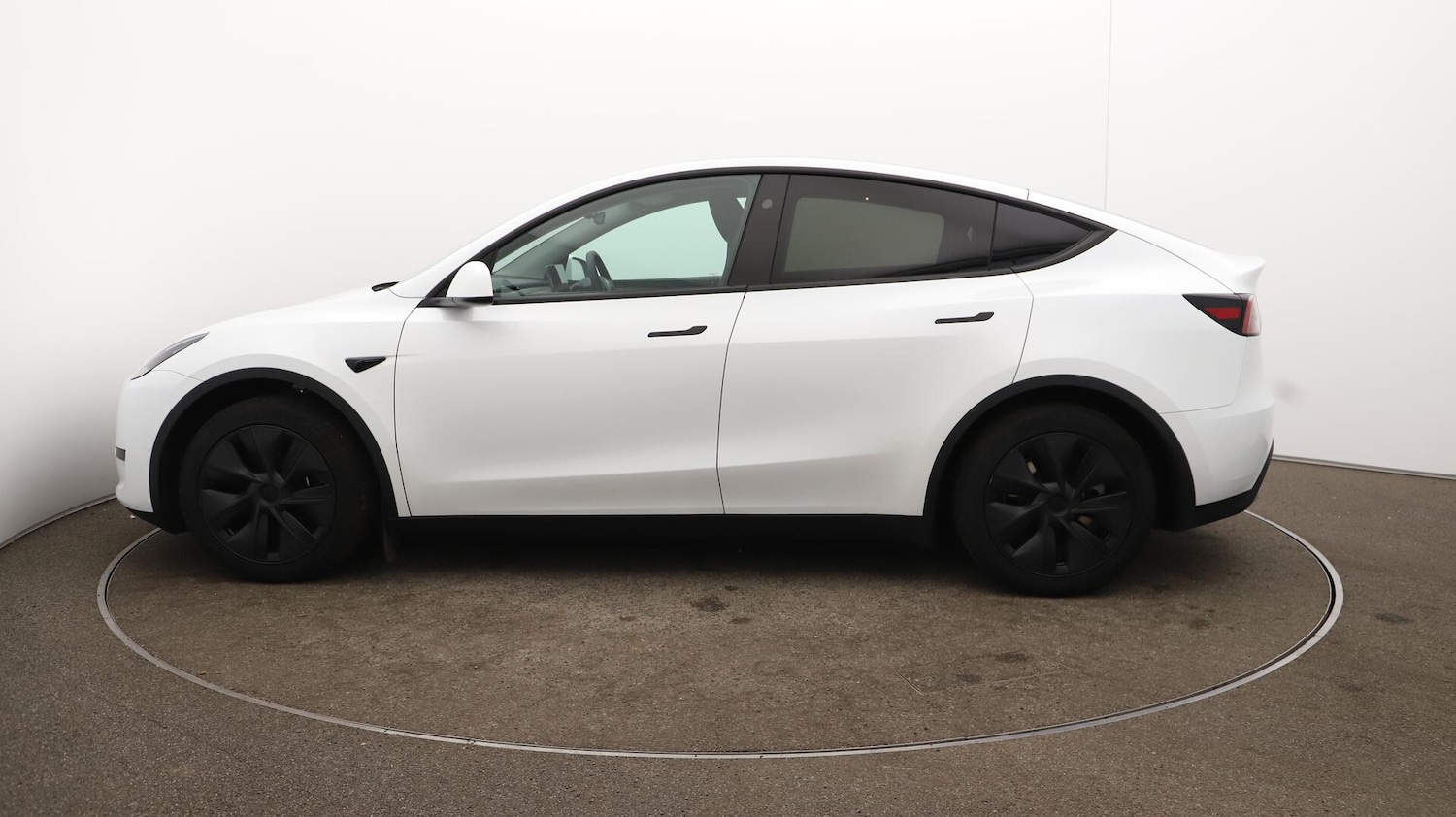 Used Tesla Model Y 2025 for sale - 76136387: Photo 65