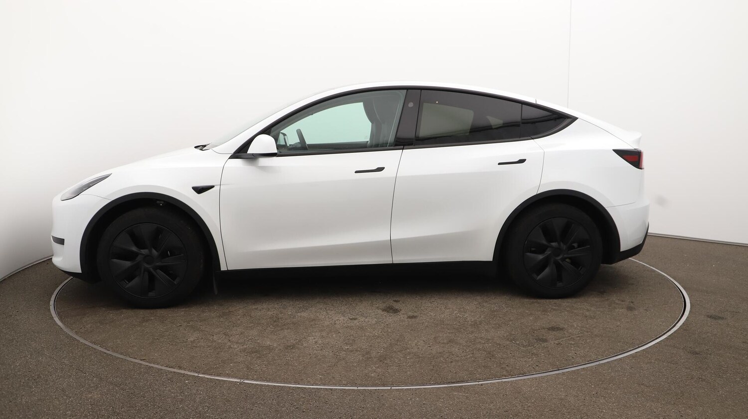 Used Tesla Model Y 2025 for sale - 76136387: Photo 66