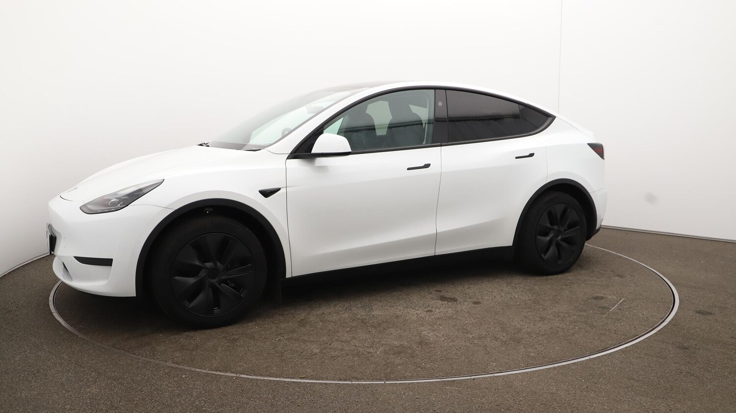 Used Tesla Model Y 2025 for sale - 76136387: Photo 68