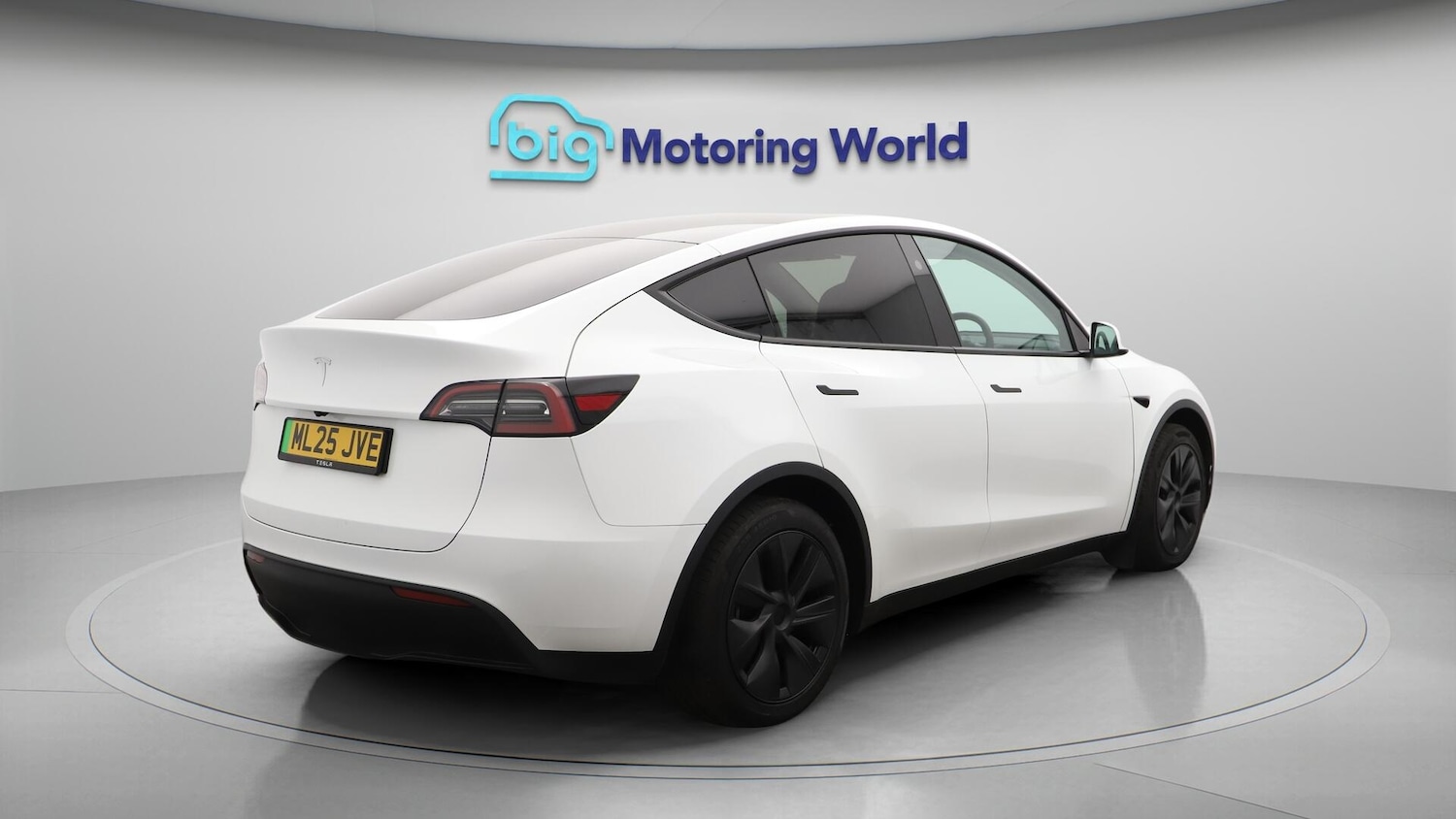 Used Tesla Model Y 2025 for sale - 76136387: Photo 8
