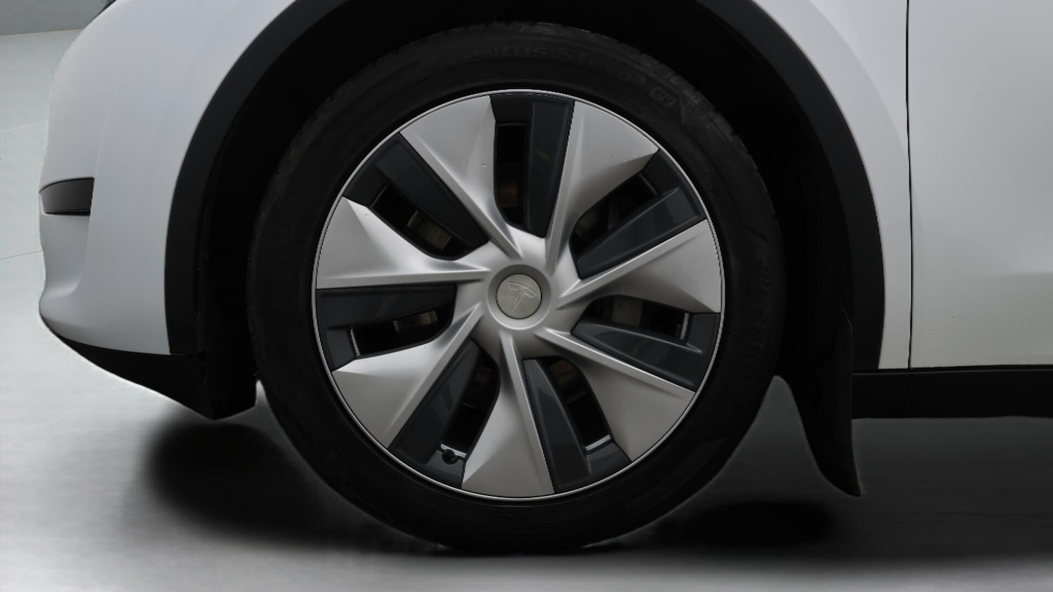 Used Tesla Model Y 2023 for sale - 76188839: Photo 19