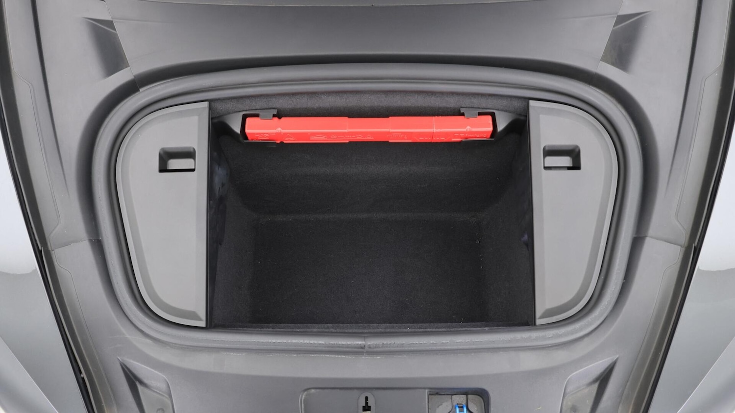 Used Porsche Taycan 2023 for sale - 76167457: Photo 13