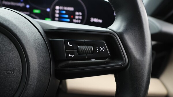 Used Porsche Taycan 2023 for sale - 76167457: Photo 17