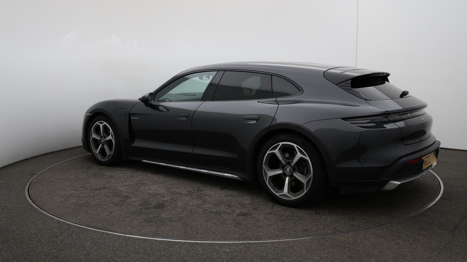 Used Porsche Taycan 2023 for sale - 76167457: Photo 28