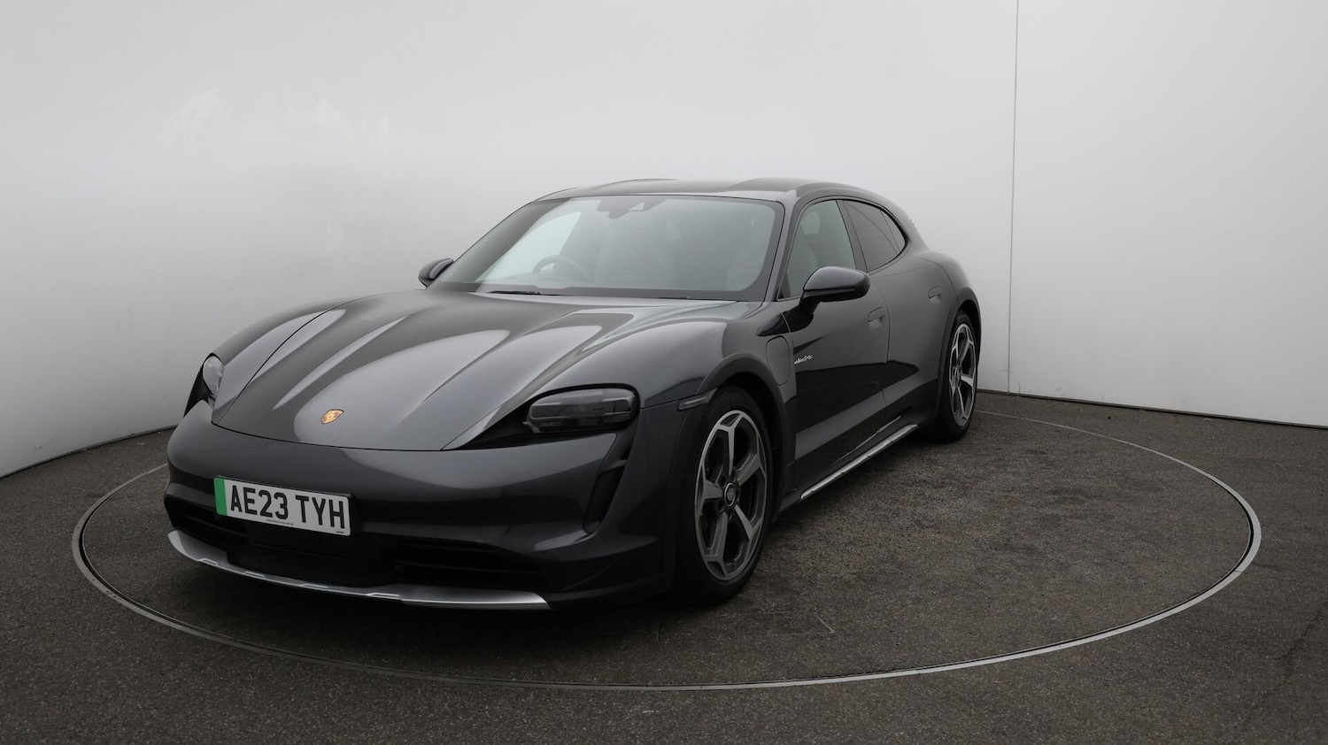 Used Porsche Taycan 2023 for sale - 76167457: Photo 30