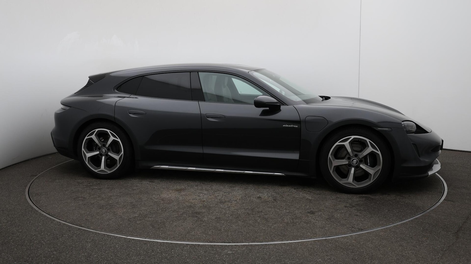 Used Porsche Taycan 2023 for sale - 76167457: Photo 41