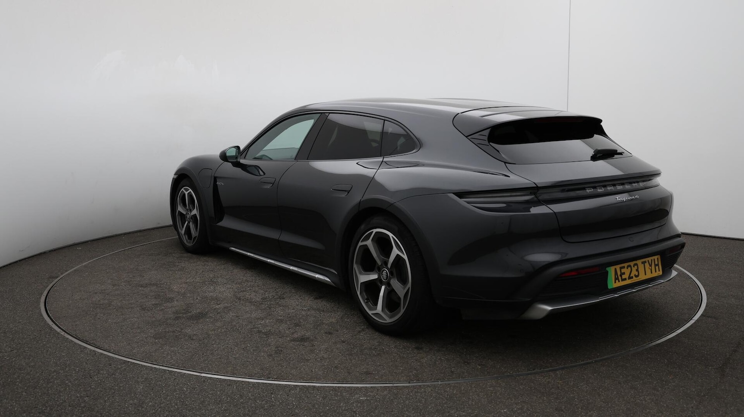 Used Porsche Taycan 2023 for sale - 76167457: Photo 55