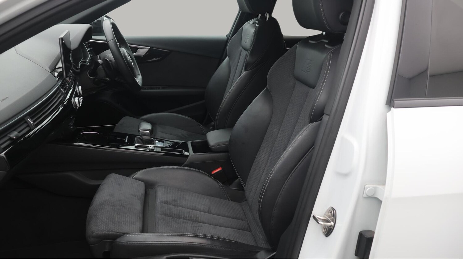 Used Audi A4 2021 for sale - 76408732: Photo 15