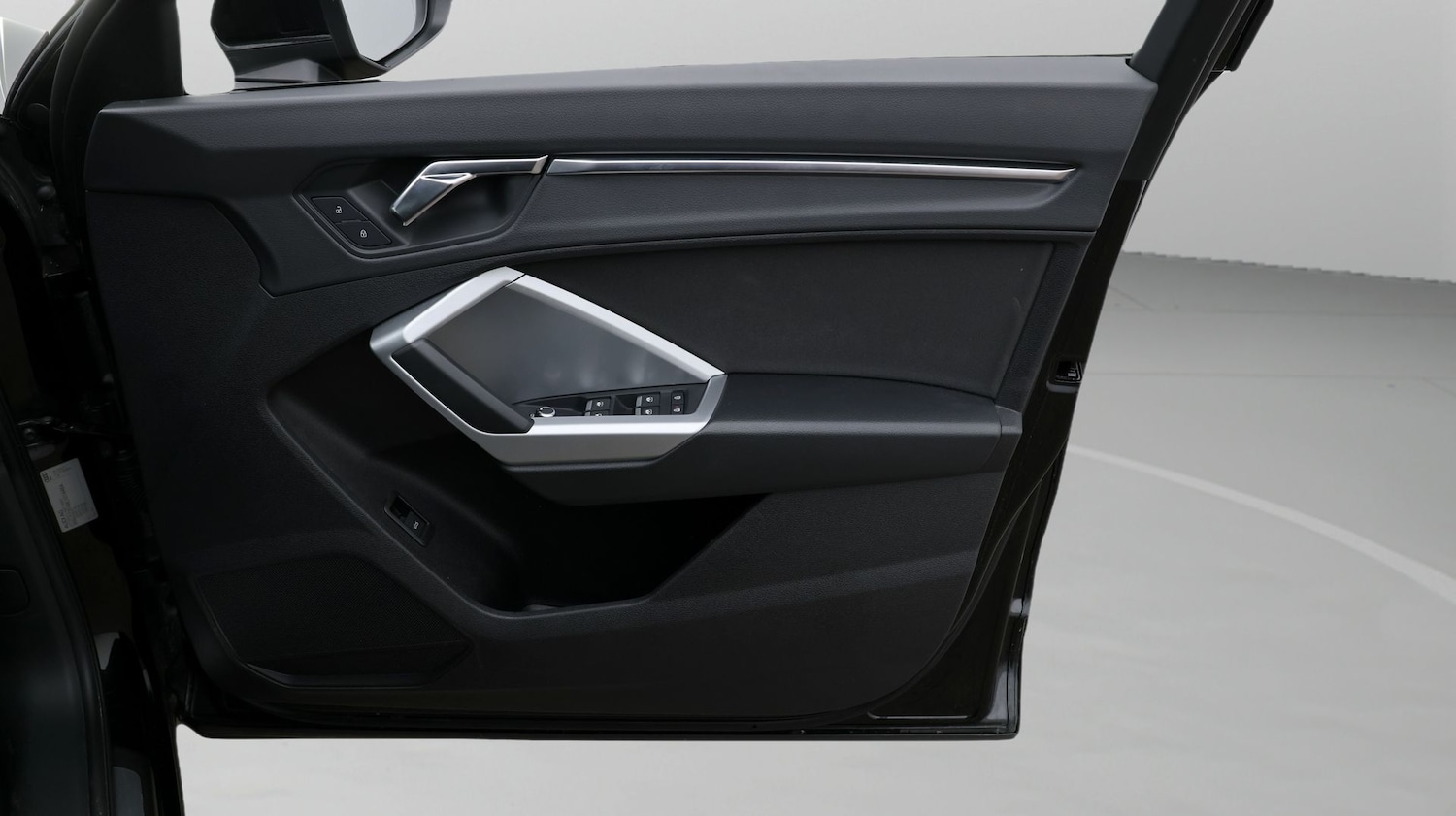 Used Audi Q3 for sale - 77337438: Photo 15