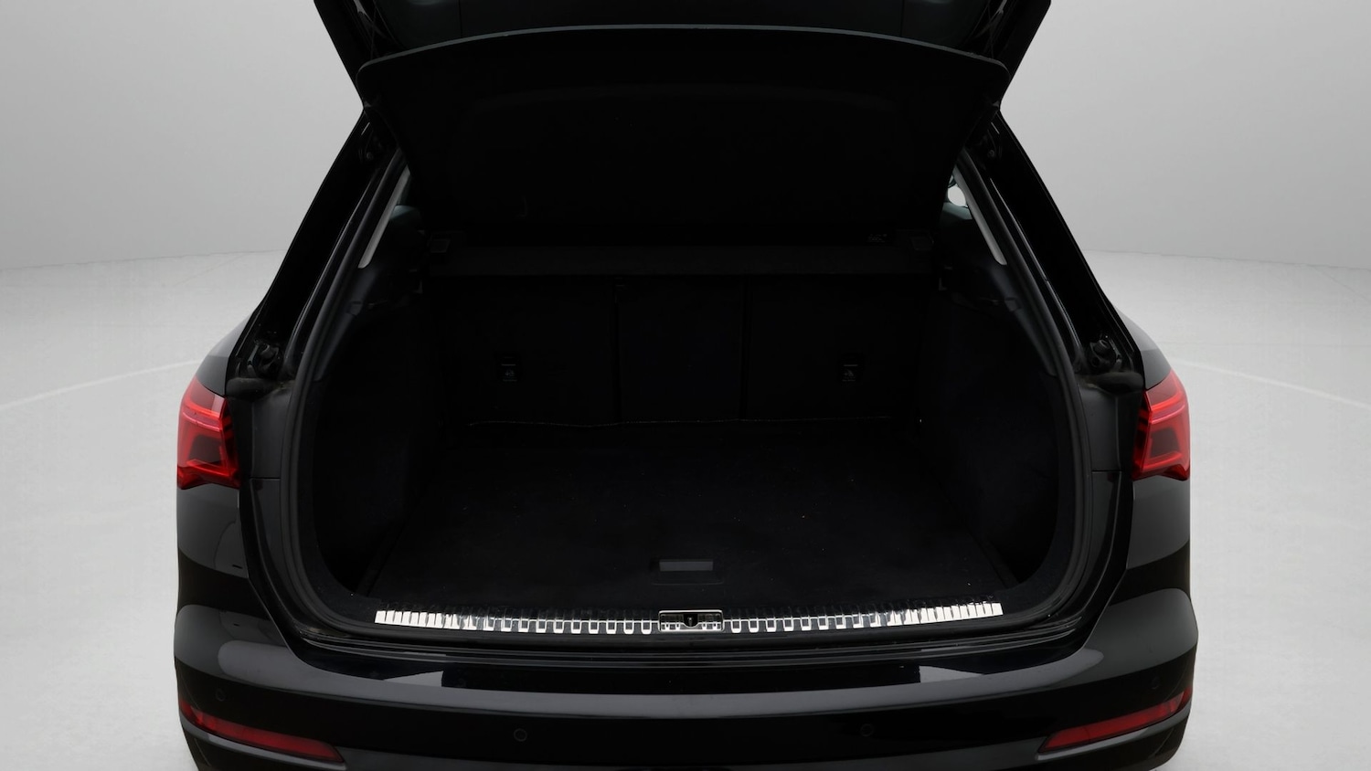 Used Audi Q3 for sale - 77337438: Photo 17