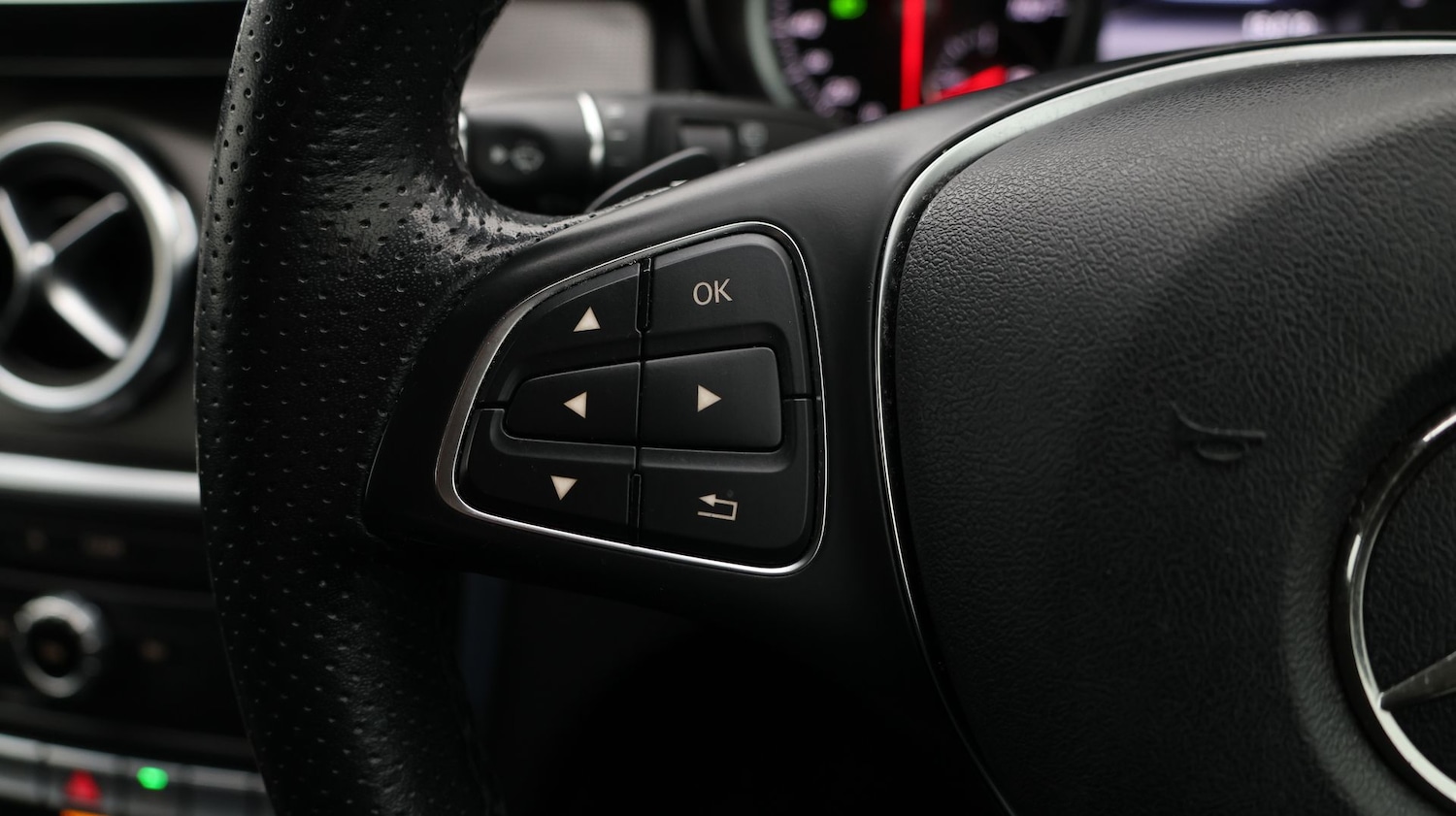 Used Mercedes-Benz GLA 2020 for sale - 77283538: Photo 23