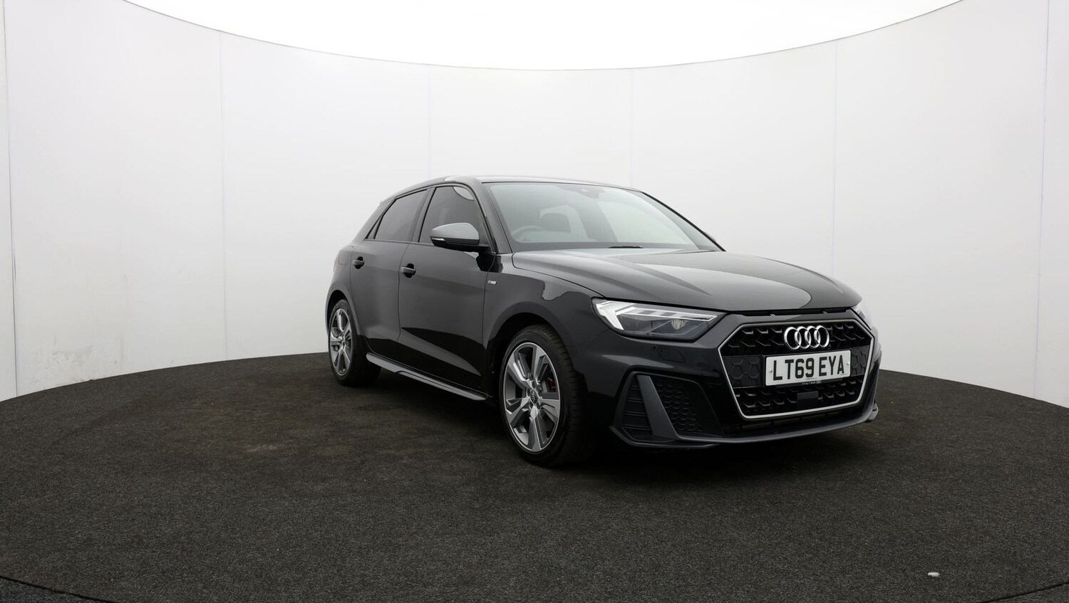 Used Audi A1 for sale - 76811420: Photo 44