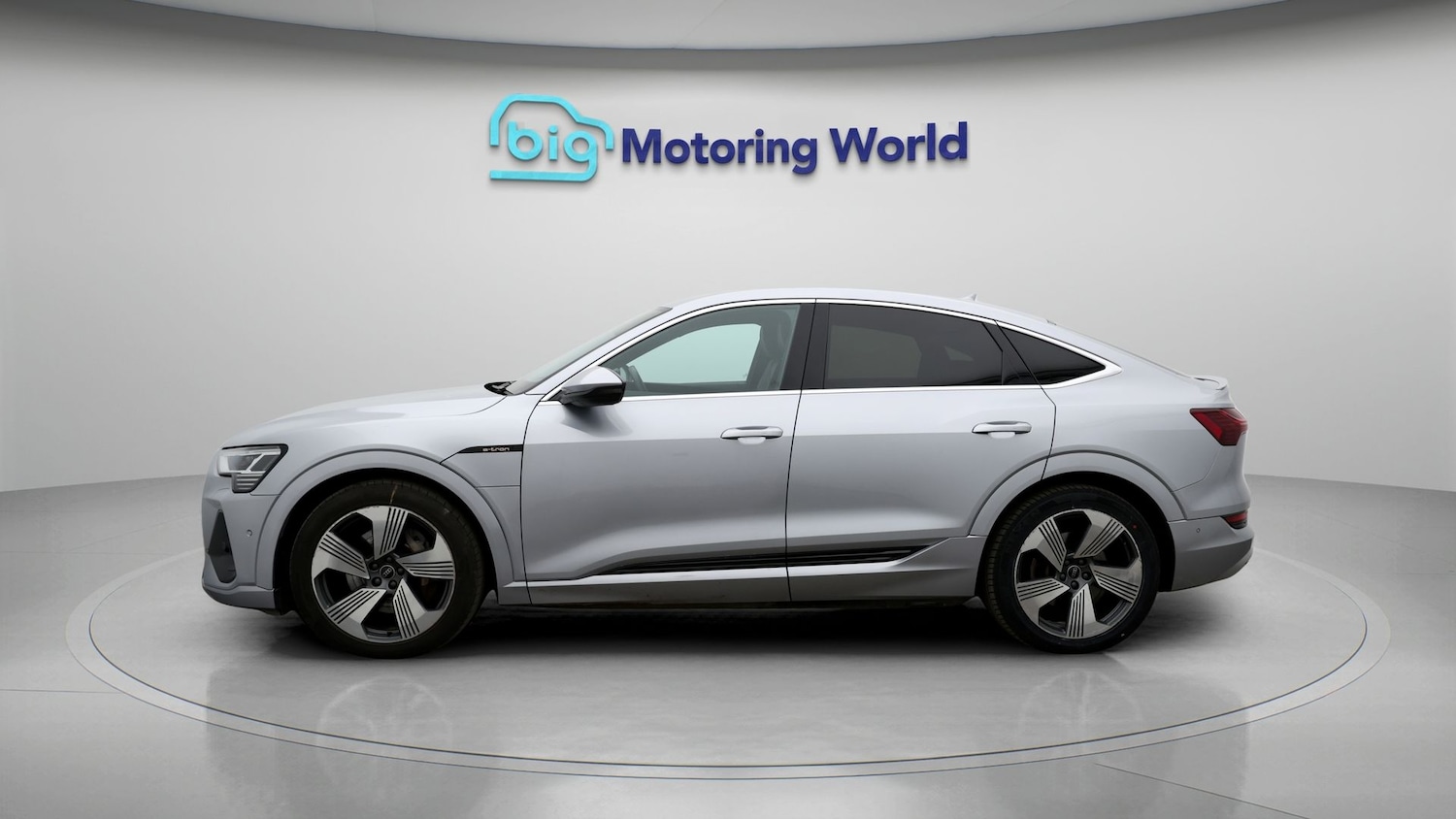 Used Audi e-tron 2022 for sale - 77563549: Photo 4