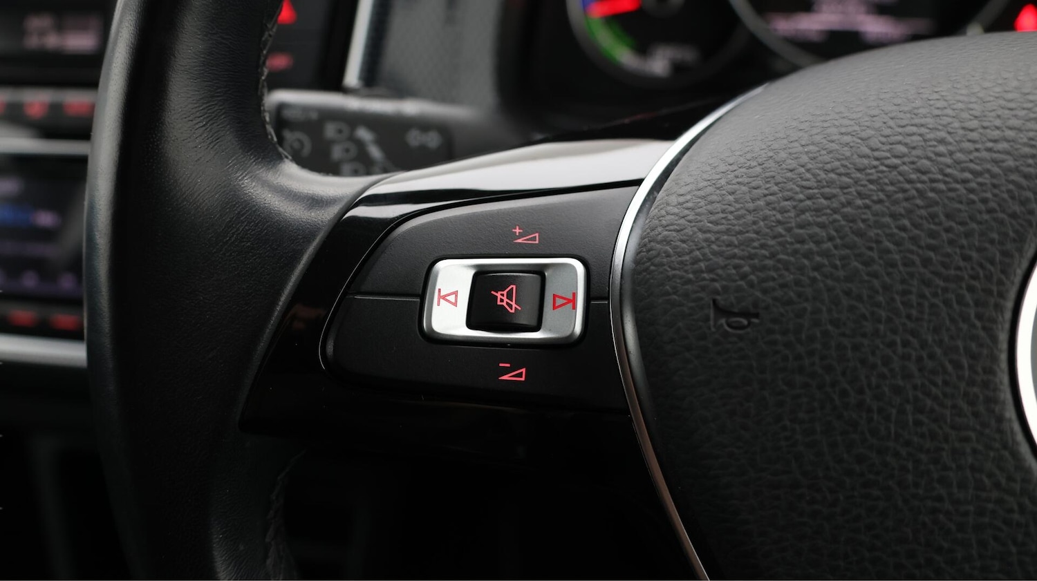 Used Volkswagen up! for sale - 76735233: Photo 24