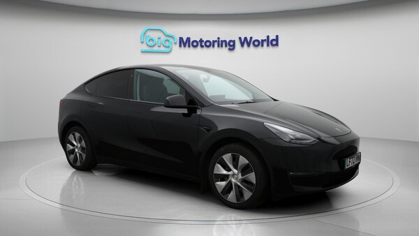Used Tesla Model Y 2022 for sale - 76315067: Photo 2