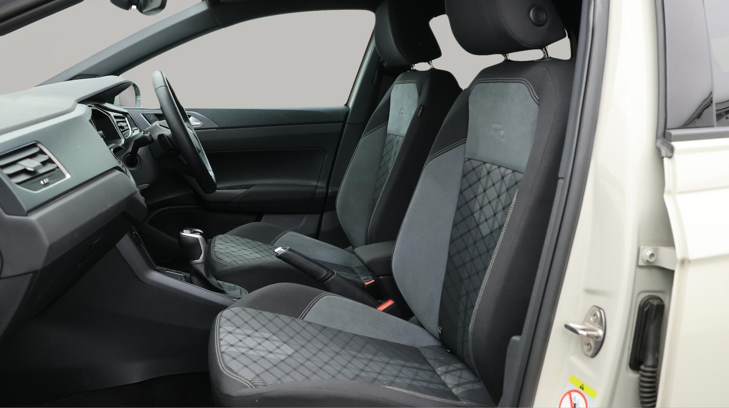 Used Volkswagen Polo 2022 for sale - 75977653: Photo 15