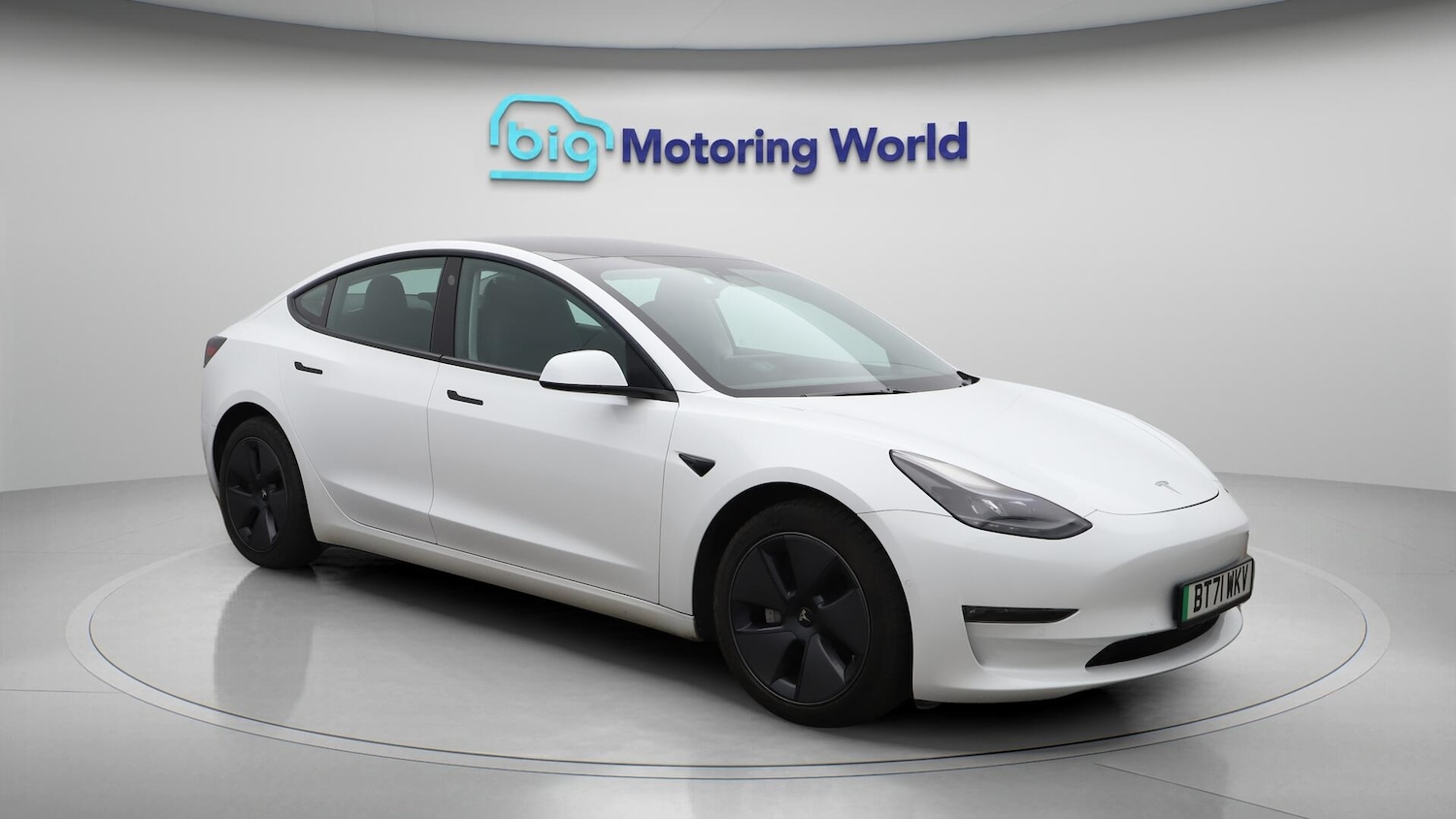 Used Tesla Model 3 for sale - 76727330: Photo 2