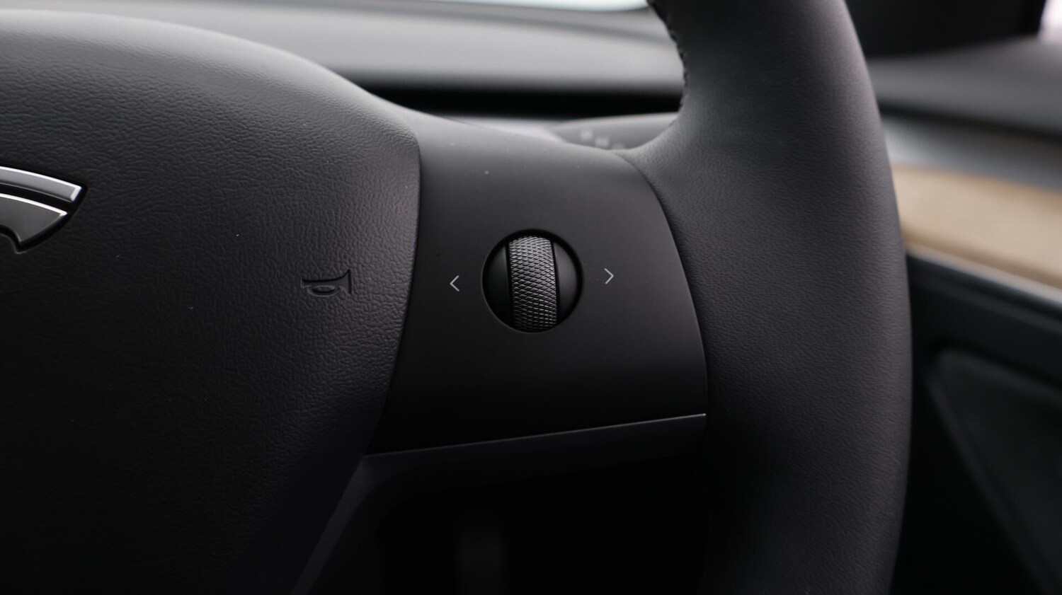 Used Tesla Model 3 for sale - 76727330: Photo 27