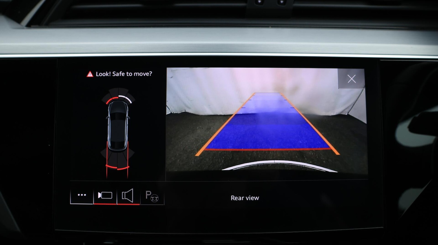 Used Audi e-tron 2022 for sale - 76060428: Photo 28