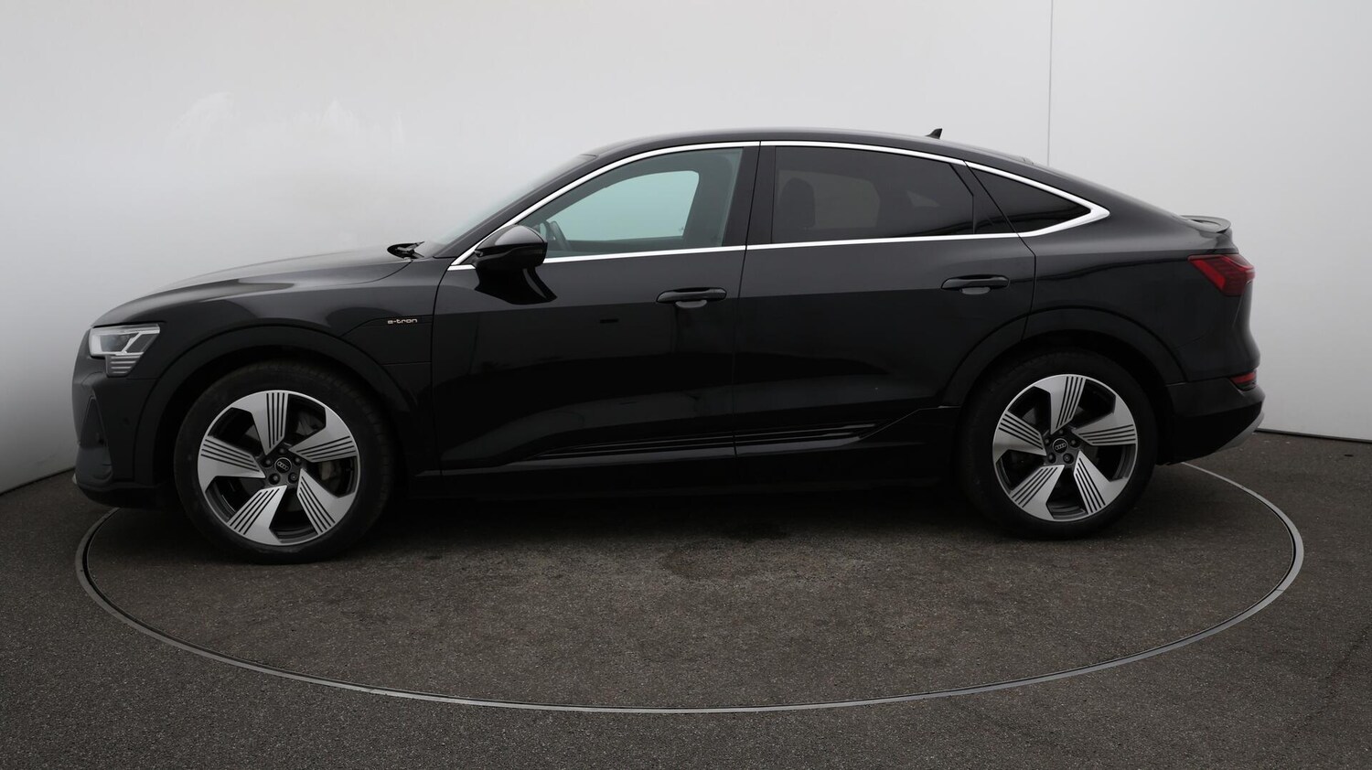 Used Audi e-tron 2022 for sale - 76060428: Photo 67