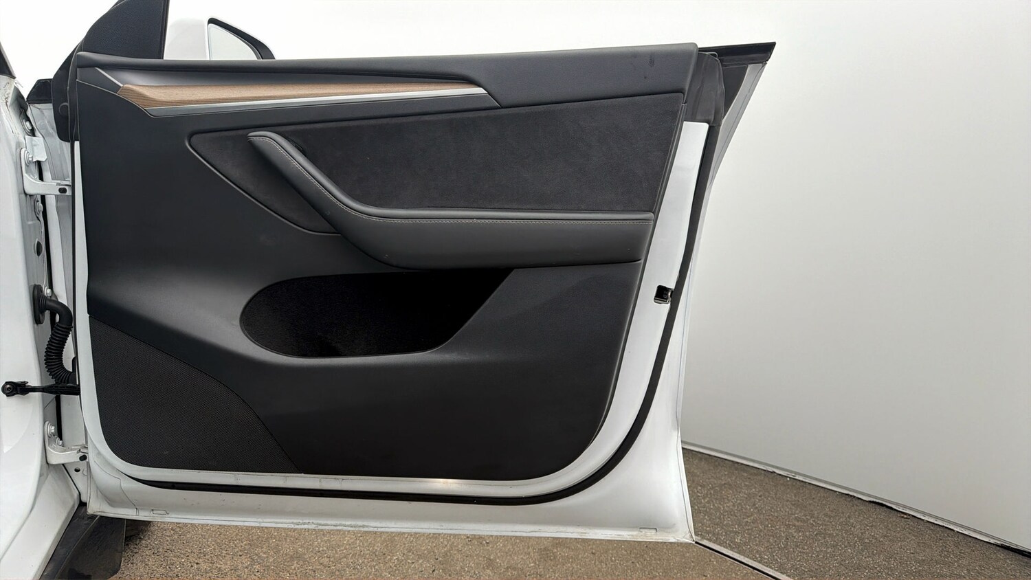 Used Tesla Model Y 2024 for sale - 77921481: Photo 14