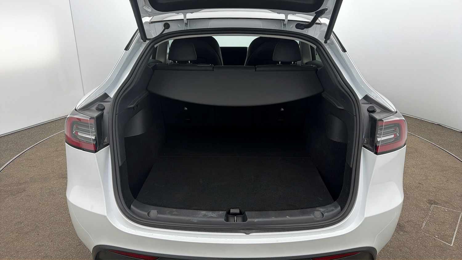 Used Tesla Model Y 2024 for sale - 77921481: Photo 16